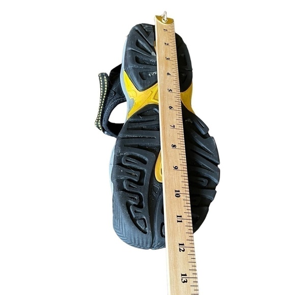 Wilson’s Men’s Summer/Water/Land Adjustable Rubber Sandals - Size 11 - Picture 5 of 10